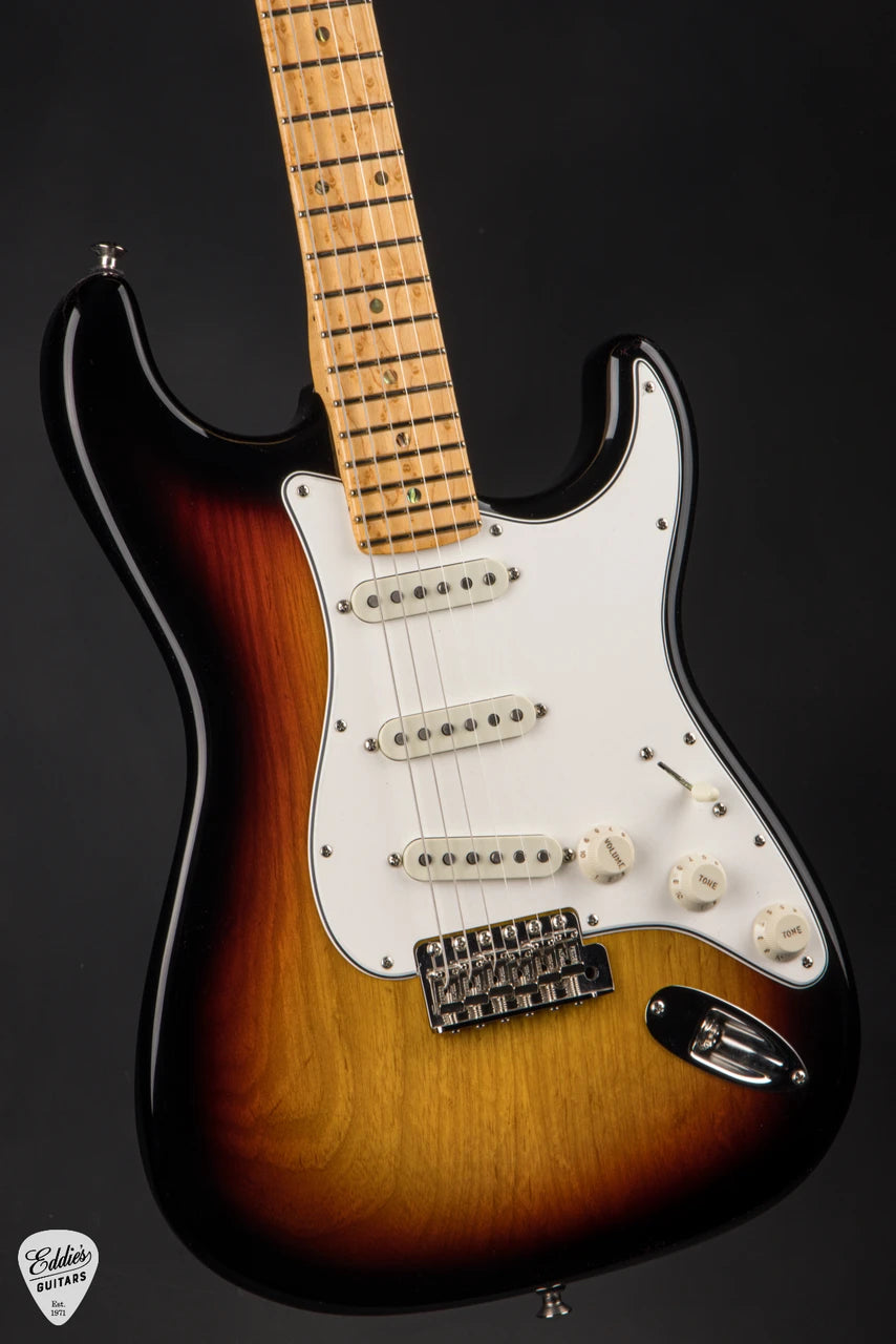Fender Custom Shop American Custom Stratocaster NOS - 3 Tone Sunburst #XN18432